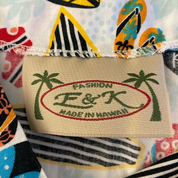 SCRUB TOP - Picture 1 of 3